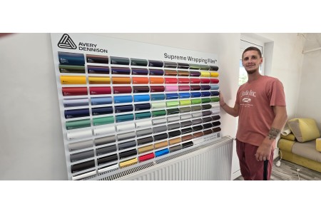 DISPLAY AVERY DENNISON SWF 2025 DISPLAY AVERY DENNISON SWF 2025